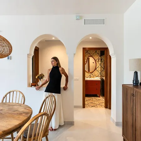 Apartmán Costalita With Pool, Reserved Garage Parking & Direct Access By Downtown Spain Estepona