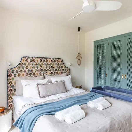 Costalita With Pool, Reserved Garage Parking & Direct Access By Downtown Spain Estepona