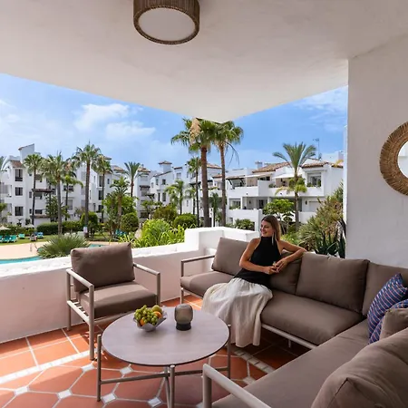 Costalita With Pool, Reserved Garage Parking & Direct Access By Downtown Spain Apartmán Estepona