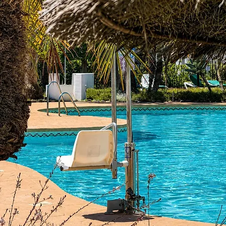 Costalita With Pool, Reserved Garage Parking & Direct Access By Downtown Spain Эстепона